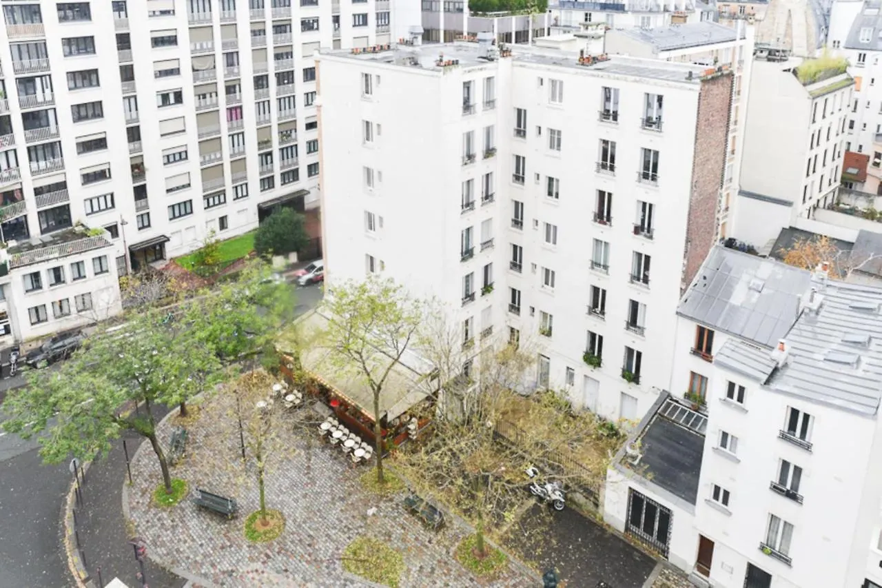 50 M Unoverlooked Nest With Eiffel Tower View Paris
